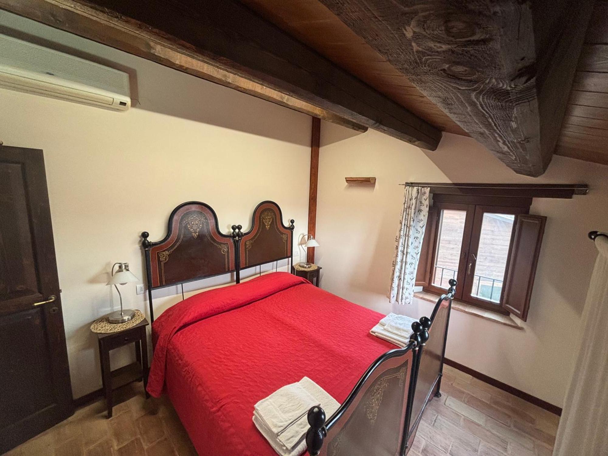 I Sassi Di San Giuseppe Guest House Montegiorgio Екстериор снимка